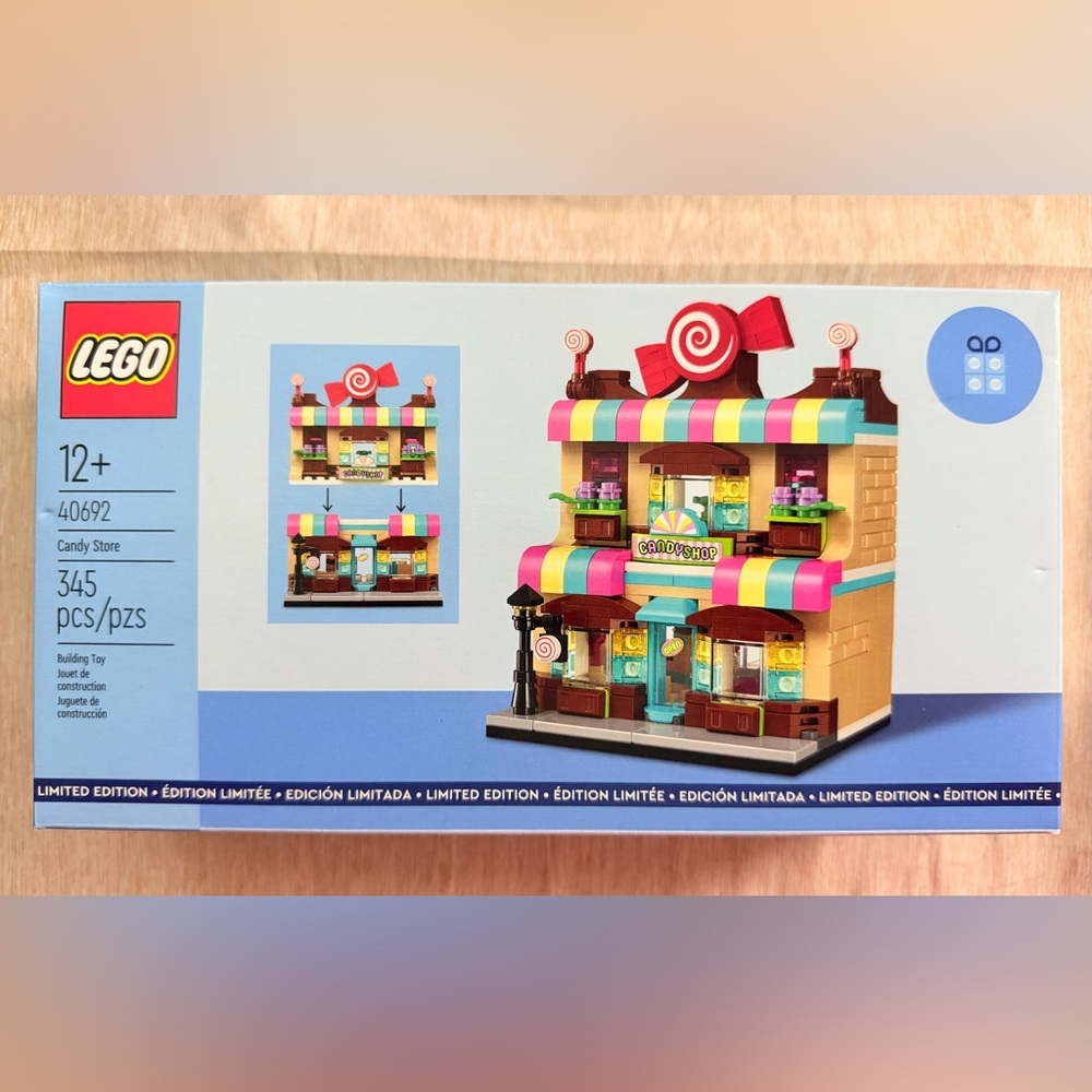 Sealed LEGO Candy Store Building Set #40692